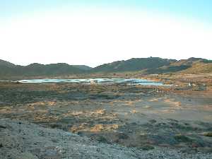 Panor�mica de las Salinas del Rasall y su entorno desde la duna f�sil. P. R. de Calblanque.