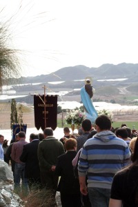 De vuelta a la iglesia. El Garrobillo (�guilas)