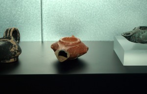 MNAS ARQVA Cartagena. Lucerna romana del dragado del Puerto de Mazarr�n de �poca imperial 