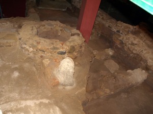 Museo Arqueol�gico de Mazarr�n. Factor�a Romana de Salazones, pozo de las instalaciones 