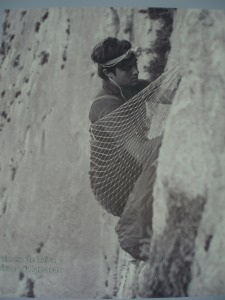 Miguel �ngel Gallego abriendo la primera ruta en el Valle de Leiva (1970)