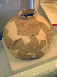 Tinaja estampillada del Museo de la Ciudad de Murcia 