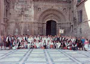 GRUPO DE BAILE