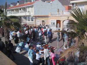 Puestos en la playa de Bolnuevo con motivo de la romera