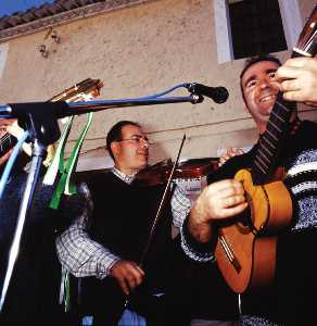 Actuaci�n de una de las cuadrillas [Caravaca_Fiesta Cuadrillas]