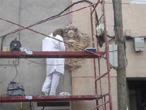 Obras de Restauraci�n en el escudo de Aljucer  