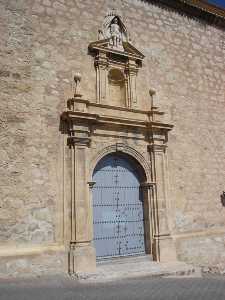 Puerta lateral de entrada a la Iglesia [Ceheg�n_Iglesia-Museo Santa Mar�a Magdalena]
