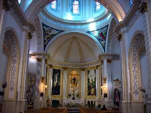 Interior de la iglesia de Santa Mara Magdalena 