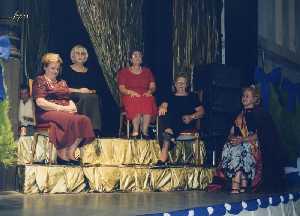 Reina y Damas de la Tercera Edad 