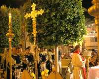 Los Caballeros de Santiago guardan la Cruz 