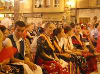 Majas vestidas con el traje tpico 