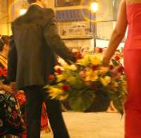 Ofrenda floral al Apstol 