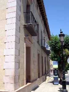 Vista Lateral de la Fachada