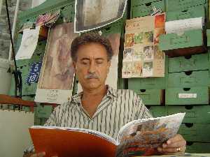 Pedro Cano en su  estudio