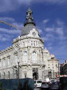 Vista de la cpula y reloj