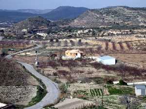 Paisaje de La Copa con casa rural [Bullas_La Copa]