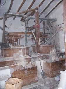 Molino artesanal en L�bor 