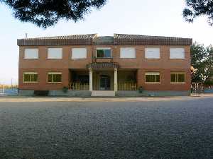 Colegio P�blico Pablo Neruda de Balsapintada [Fuente �lamo_Balsapintada]