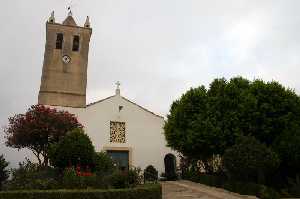 Fachada de la Iglesia [Cuevas de Reyll�]