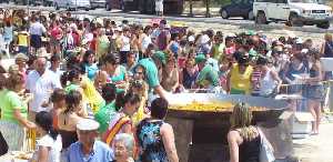 Cientos de fuentealameros disfrutaron de la paella