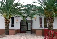 Entrada al Centro Social de Pern 