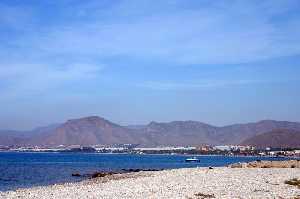 Playas de La Azoh�a 