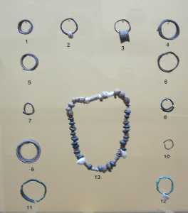 Anillos, pendientes y brazaletes argricos [La Bastida de Totana]