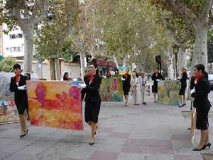 Exposicin itinerante Octubre 2006, obra de Prez Espinosa 