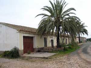 Caser�o junto a Torre de la Campana