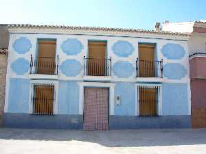 Casona en la calle de la Ortega en Y�char (Mula) [Y�char]