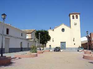 Plaza de la iglesia de la Pur�sima en Y�char (Mula) [Y�char]