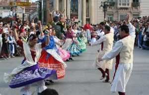 EN PLENO BAILE 