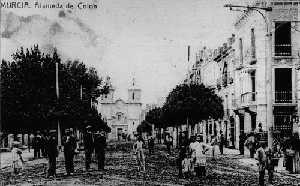 Alameda de Col�n. Barrio del Carmen