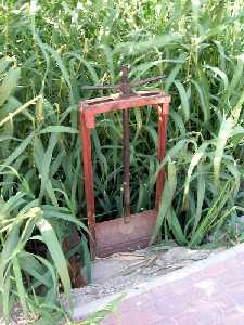 Llave de una acequia de Alguazas 