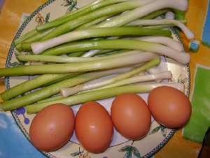 Ingredientes de la tortilla de ajos tiernos