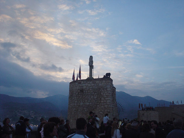 Fin de fiestas en el castillo